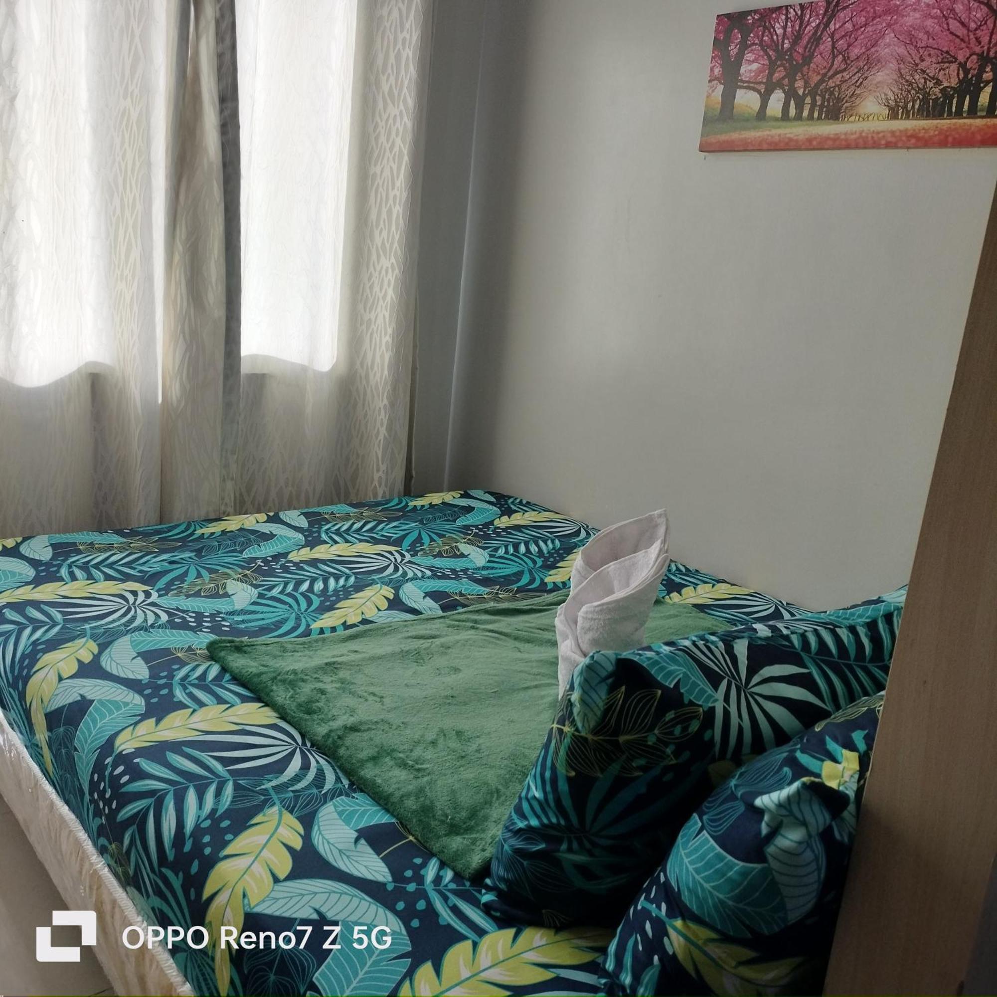 Glenda Place Aurum At Sea Residences Near Moa Пасай Екстериор снимка