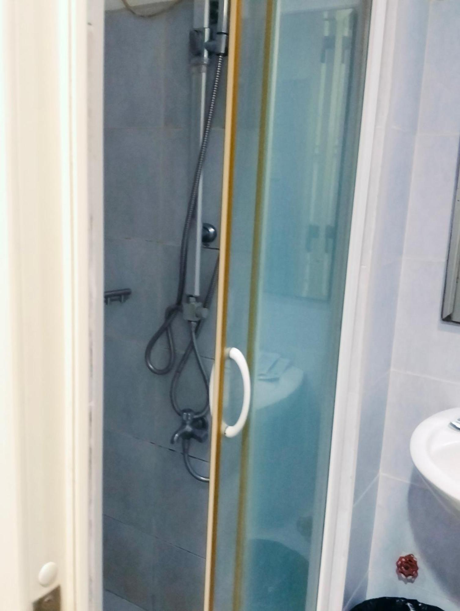 Glenda Place Aurum At Sea Residences Near Moa Пасай Екстериор снимка