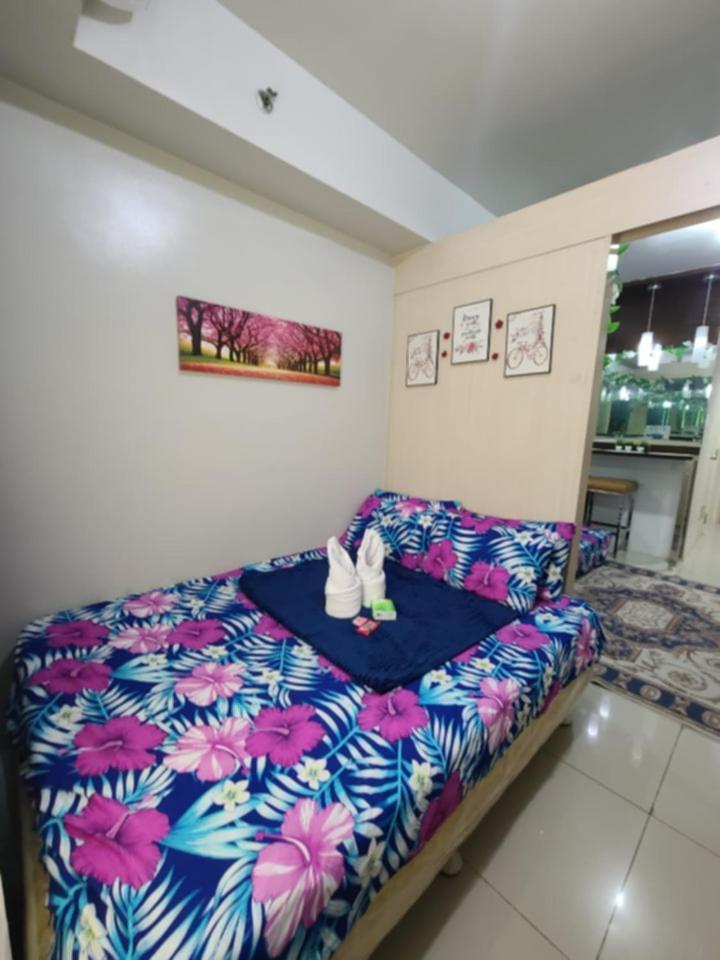 Glenda Place Aurum At Sea Residences Near Moa Пасай Екстериор снимка